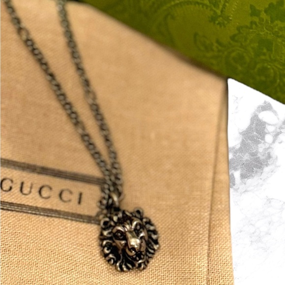 Gucci Lion Head Pendant Necklace Aging Palladium Finish Metal Full Inclusion - Picture 6 of 9